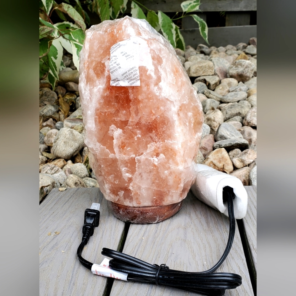 Himalayan salt lamp